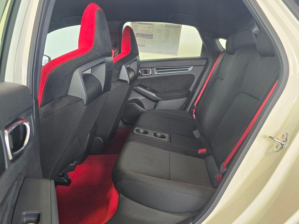 صورة مصغرة 15 لـ 2026 Honda CIVIC TYPE R BASE