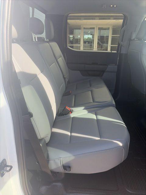 صورة مصغرة 12 لـ 2026 FORD F-250 XL