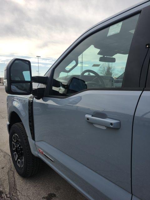 2026 FORD F-350 PLATINUM 缩略图 21