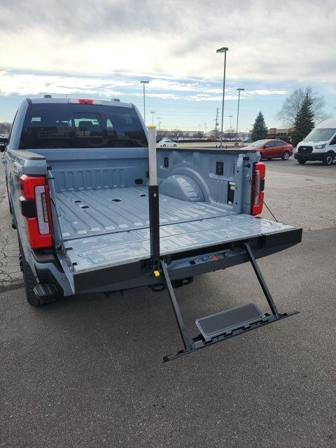 2026 FORD F-350 PLATINUM 缩略图 19