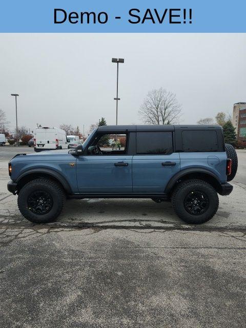 FORD BRONCO - 4