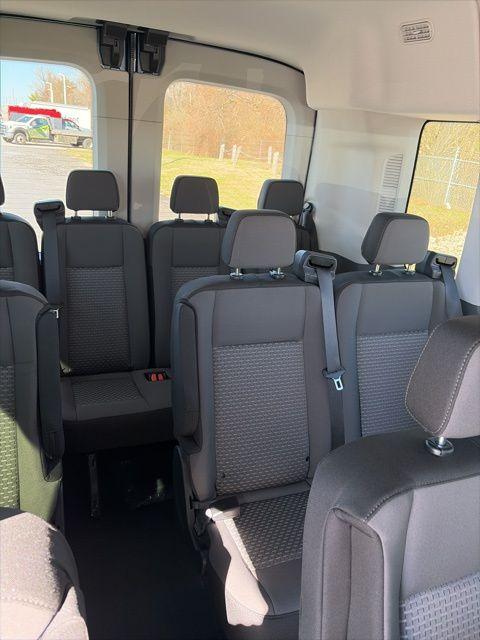 2026 FORD TRANSIT-350 XLT thumbnail 15
