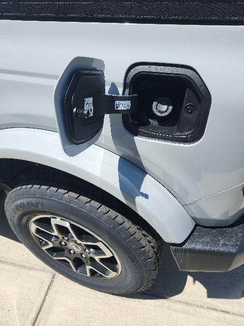 FORD BRONCO OUTER BANKS - 2