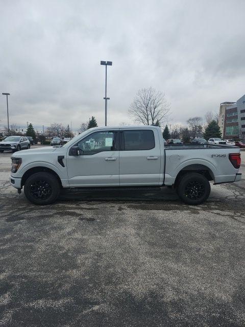 FORD F-150 XLT - 4