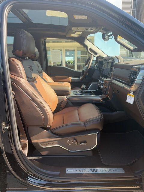 2026 FORD F-150 KING RANCH — миниатюра 17