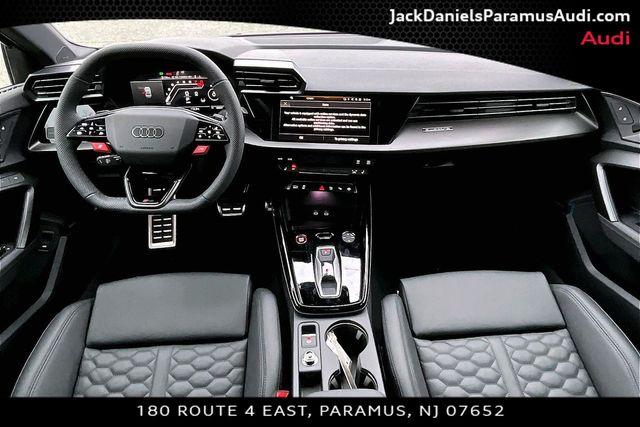 صورة 5 لـ 2026 AUDI RS 3 2.5T