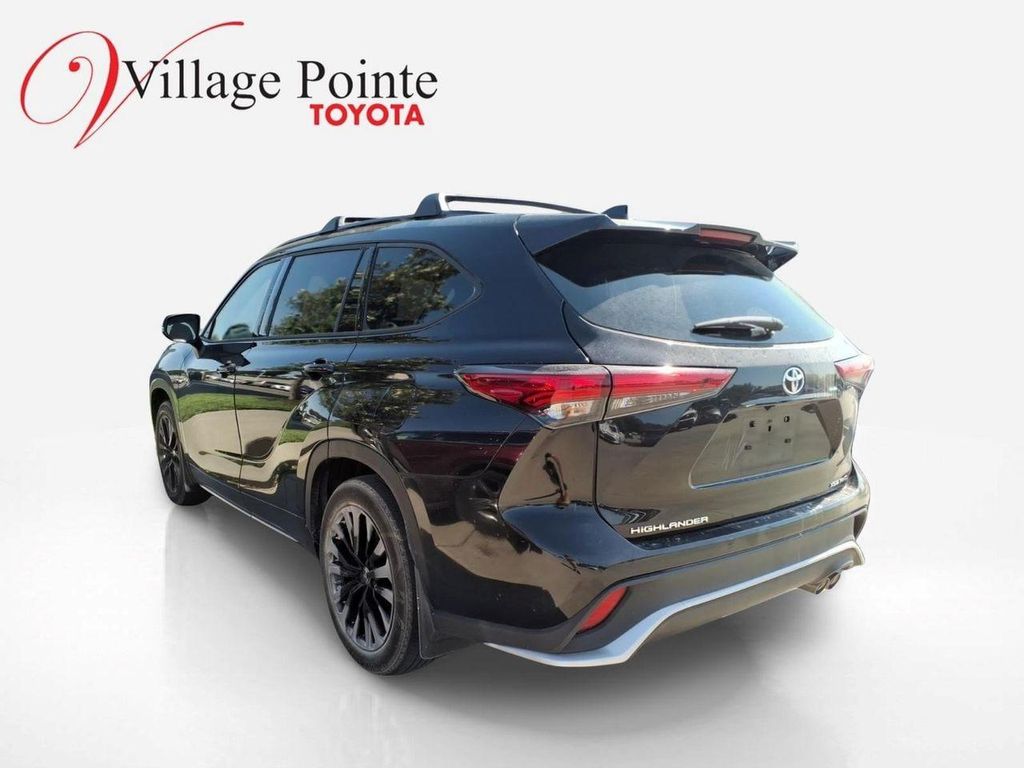 صورة 2 لـ 2023 Toyota HIGHLANDER XSE