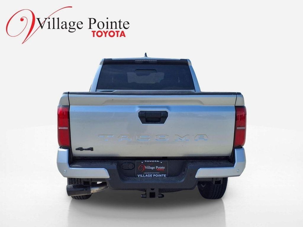 2026 Toyota TACOMA SR5 — фото 4