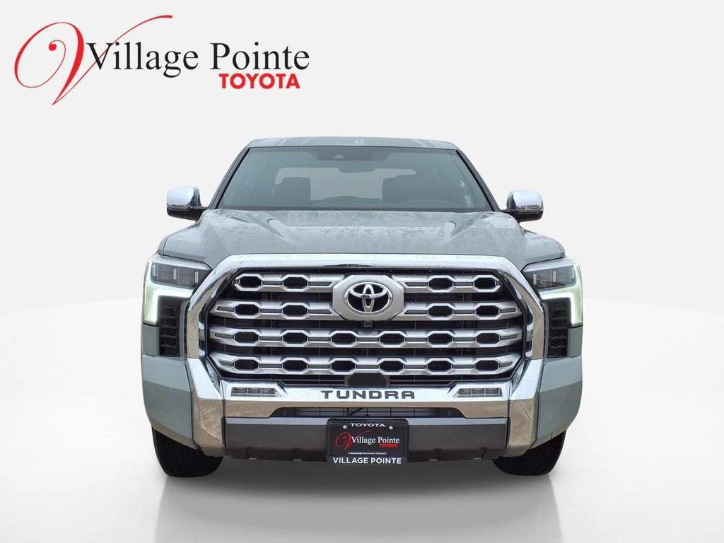 TOYOTA TUNDRA - 8