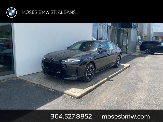 New 2025 BMW 740 i xDrive