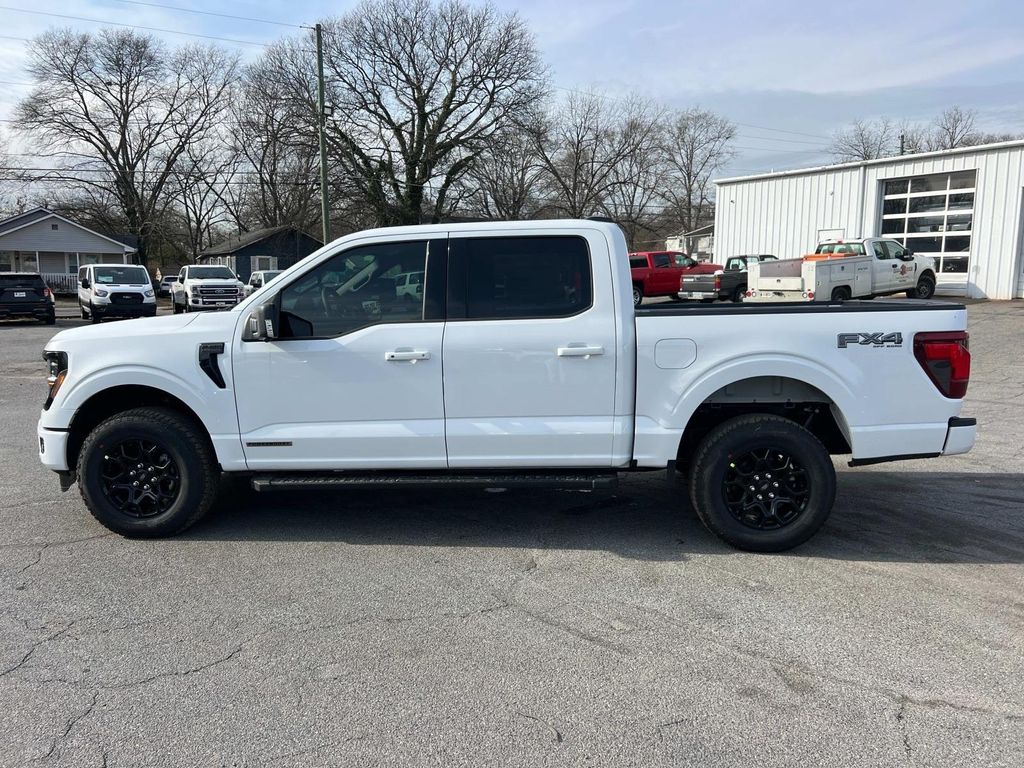 FORD F-150 XLT - 4