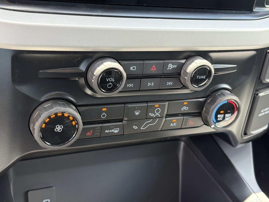 صورة مصغرة 29 لـ 2026 FORD F-250 XLT