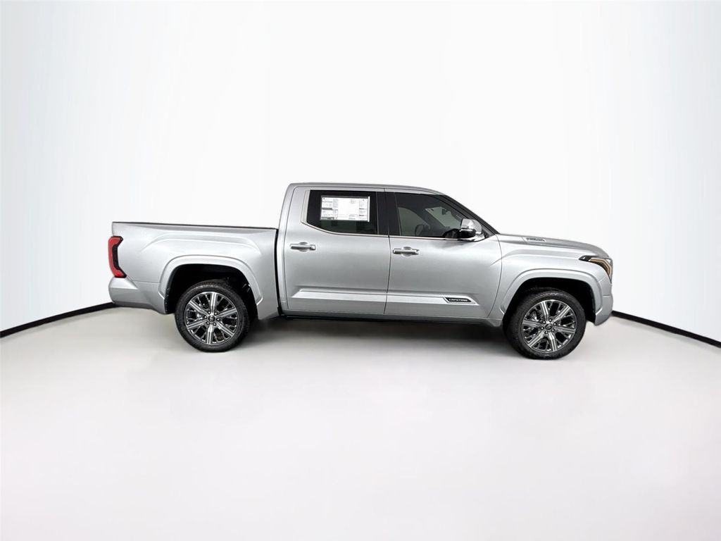 TOYOTA TUNDRA - 5