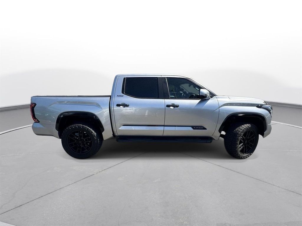 TOYOTA TUNDRA - 5