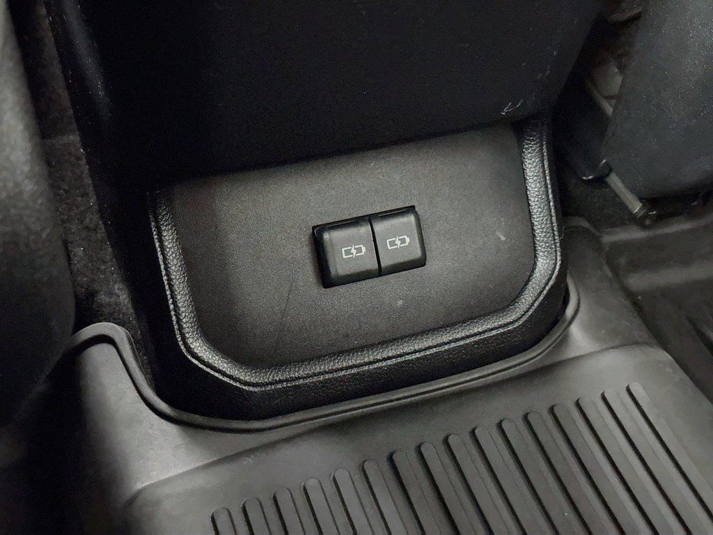 2023 Toyota HIGHLANDER L — миниатюра 33