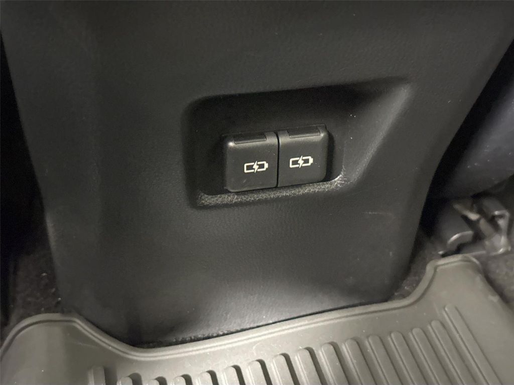 2025 Toyota RAV4 XLE 缩略图 34