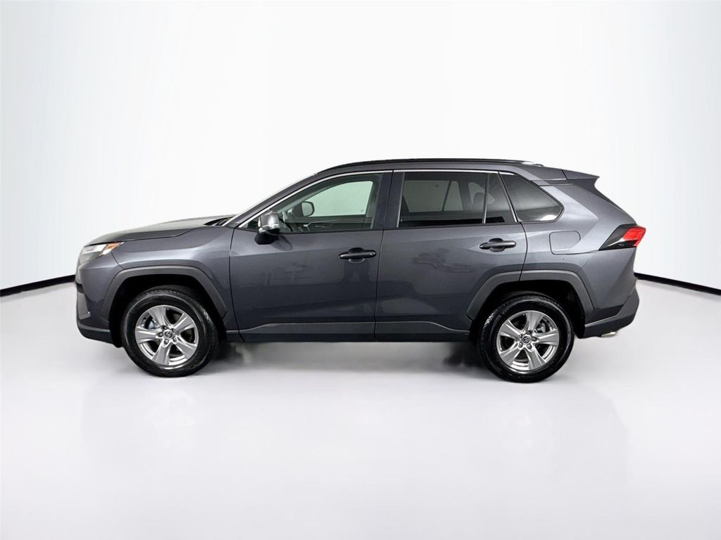 2025 Toyota RAV4 XLE 缩略图 12
