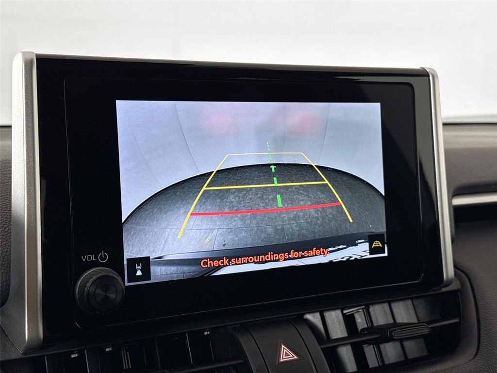 2025 Toyota RAV4 XLE 缩略图 22