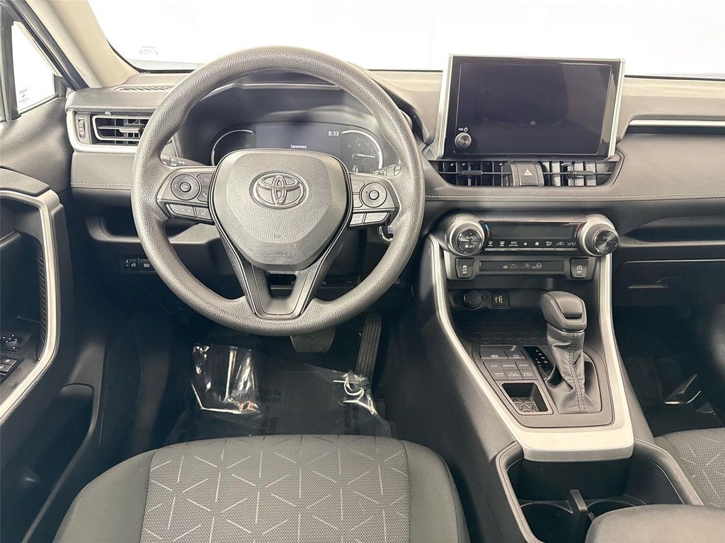2025 Toyota RAV4 XLE 缩略图 28