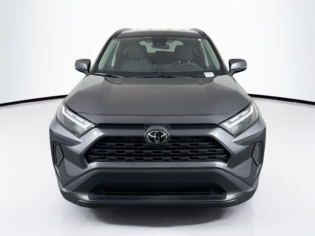 2025 Toyota RAV4 XLE 照片 7