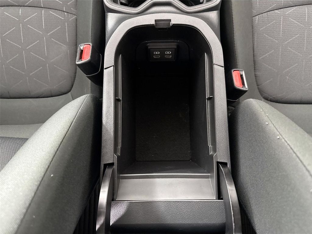 2025 Toyota RAV4 XLE 缩略图 30