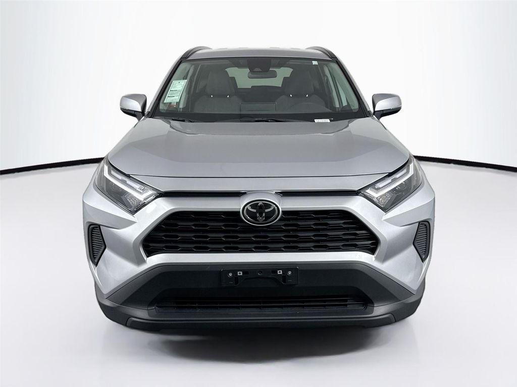 TOYOTA RAV4 - 8