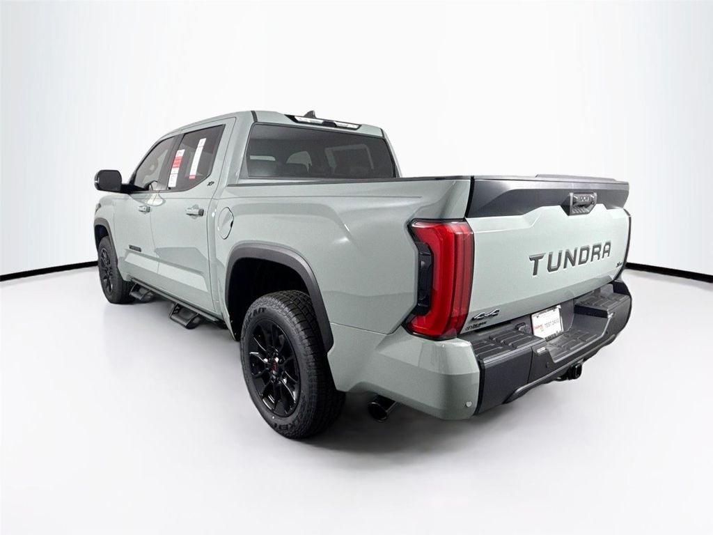 TOYOTA TUNDRA - 8