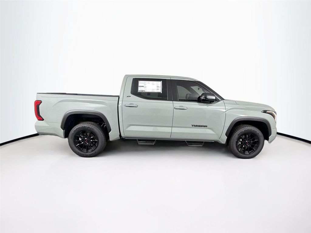 TOYOTA TUNDRA - 5