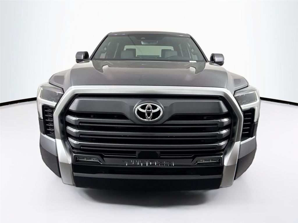 TOYOTA TUNDRA - 4