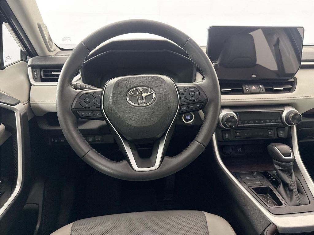 2025 Toyota RAV4 LIMITED — миниатюра 33
