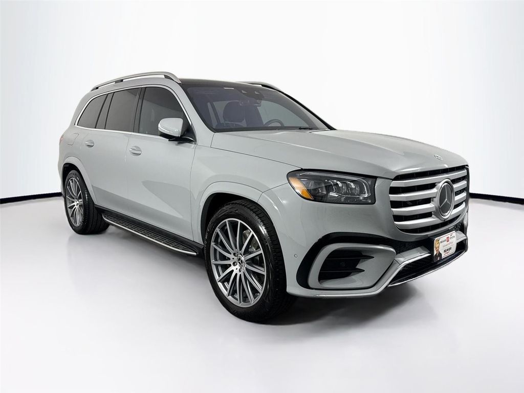 MERCEDES-BENZ GLS - 10