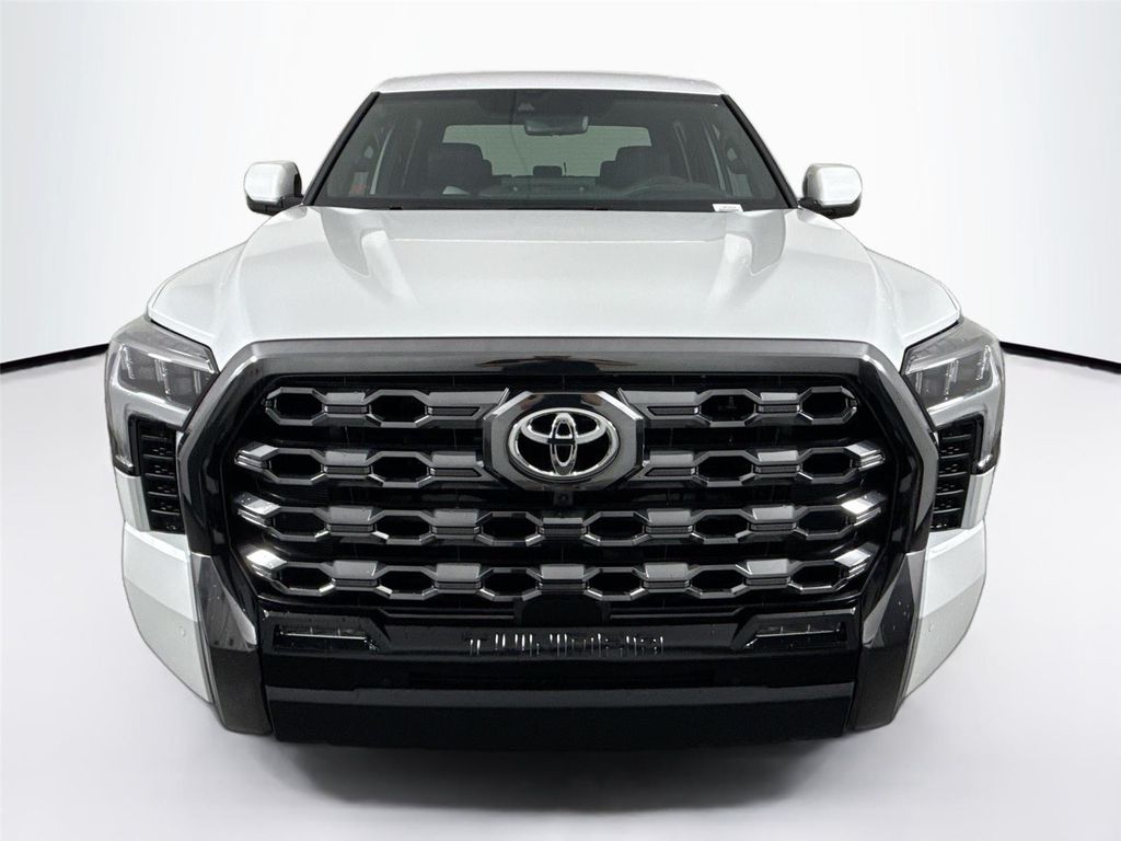 TOYOTA TUNDRA - 4