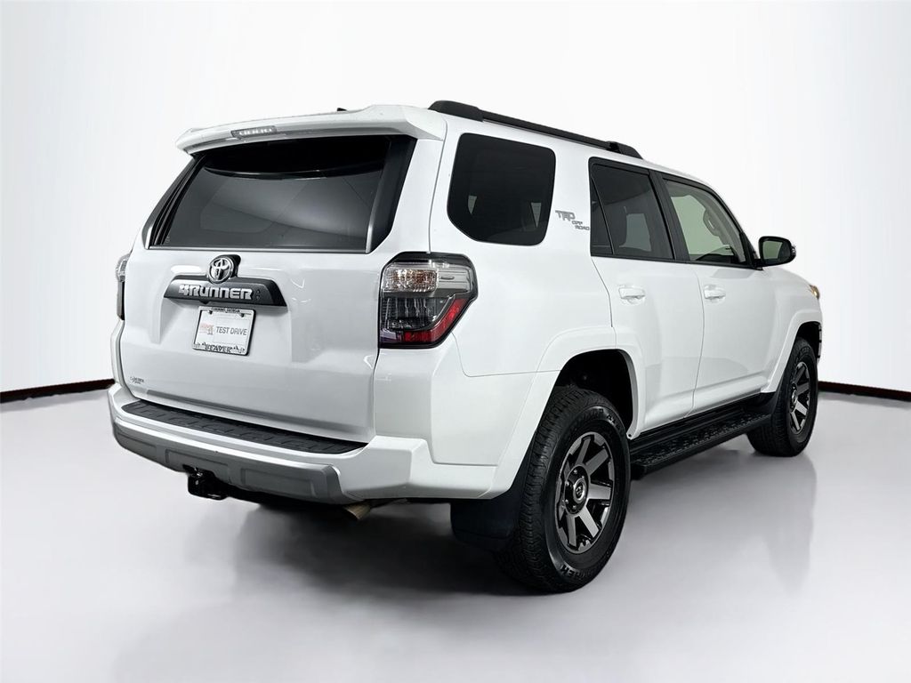 TOYOTA 4RUNNER - 2