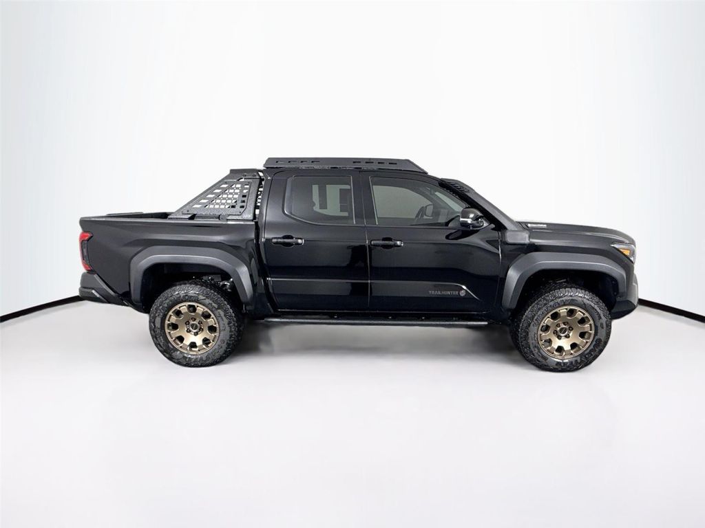 2026 Toyota TACOMA HYBRID TRAILHUNTER photo 10