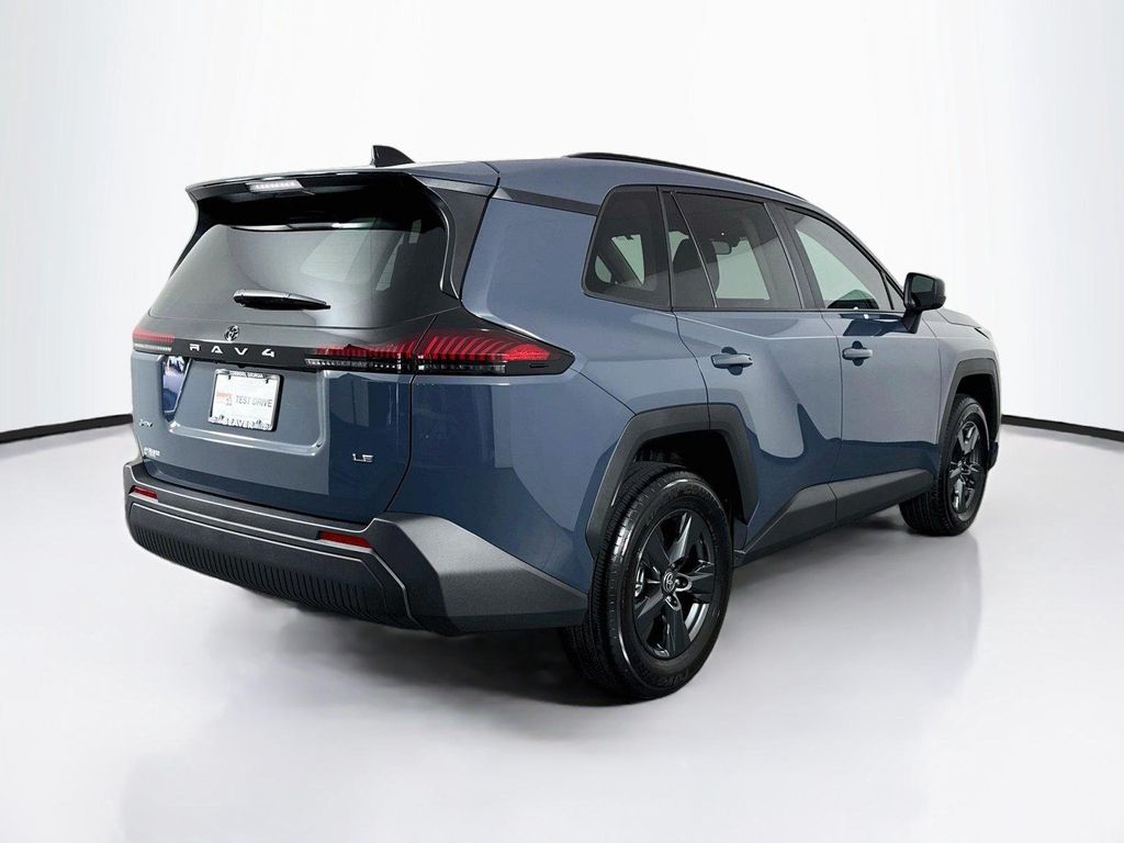 2026 Toyota RAV4 LE — фото 2