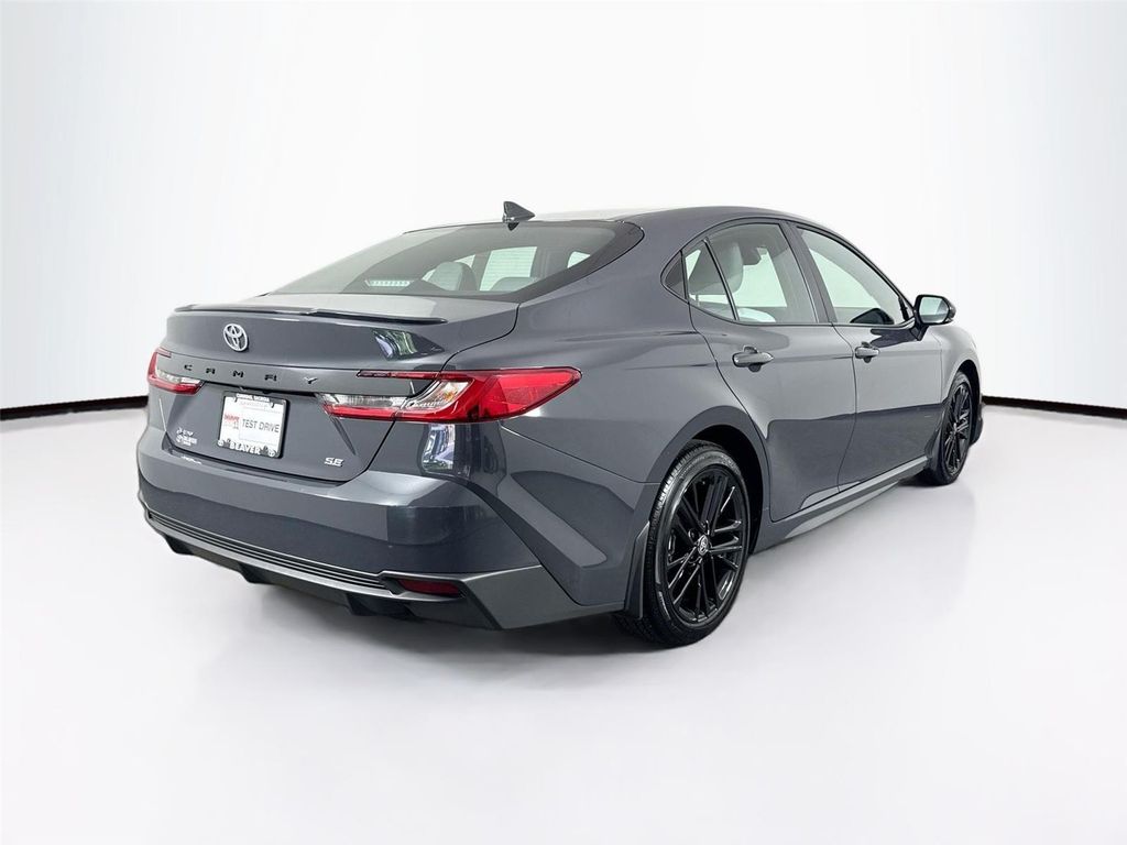 صورة مصغرة 2 لـ 2025 Toyota CAMRY SE