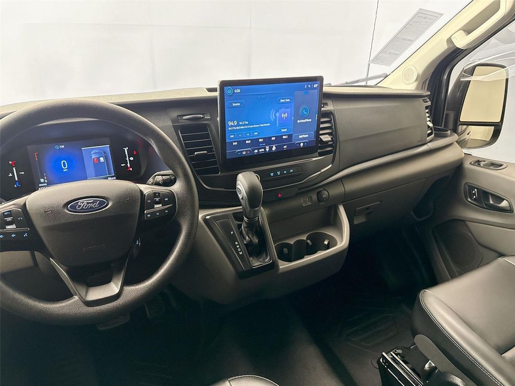 صورة مصغرة 31 لـ 2026 FORD TRANSIT-250 BASE