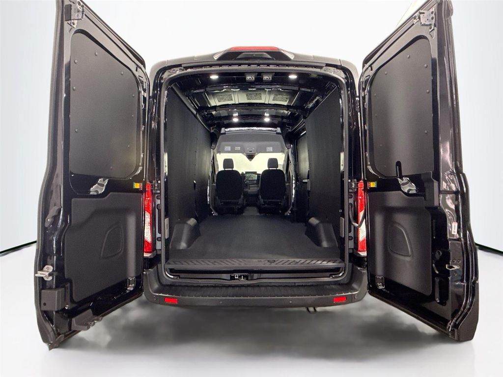 صورة مصغرة 32 لـ 2026 FORD TRANSIT-250 BASE
