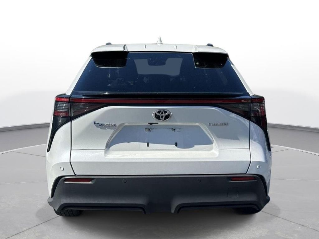 صورة 7 لـ 2023 Toyota BZ4X LIMITED