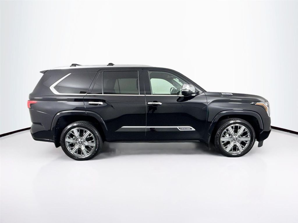 صورة مصغرة 11 لـ 2026 Toyota SEQUOIA CAPSTONE