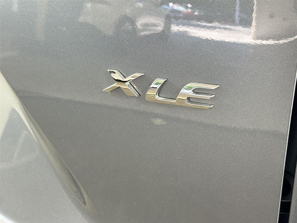 صورة مصغرة 14 لـ 2025 Toyota COROLLA CROSS XLE