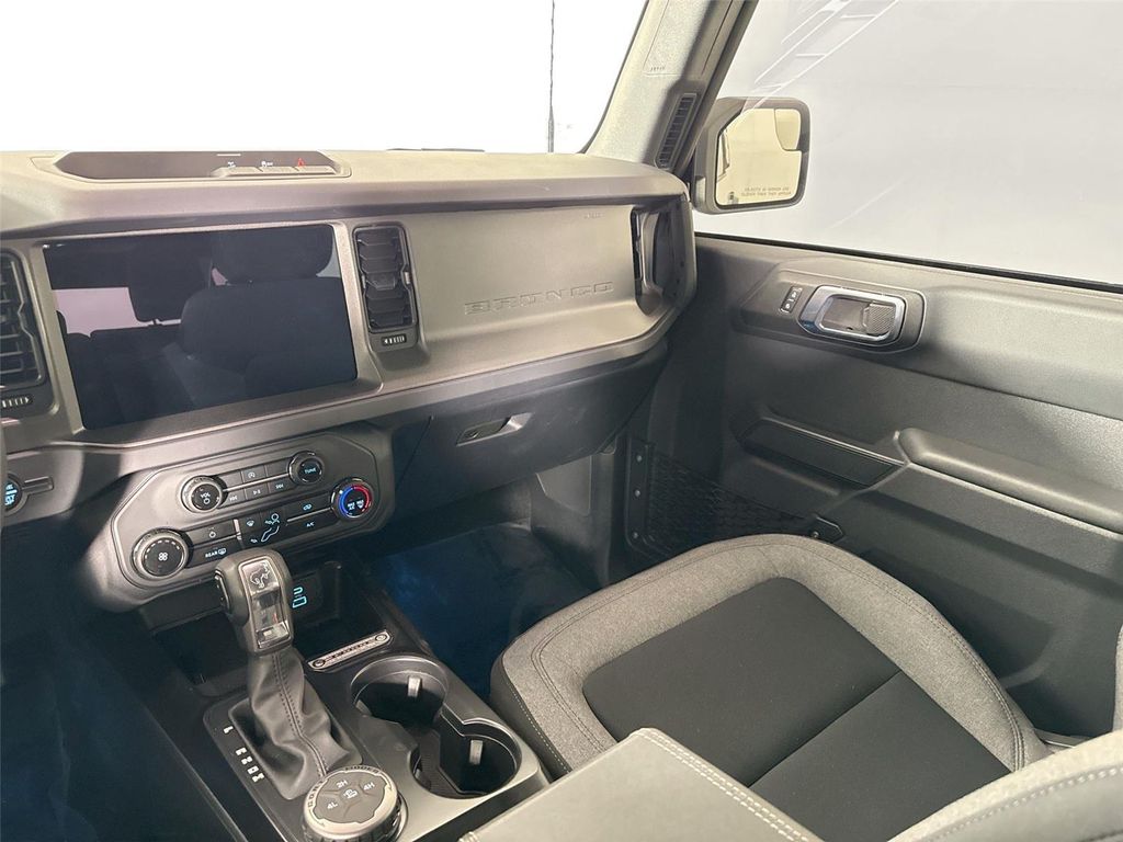 2025 FORD BRONCO BASE 缩略图 28