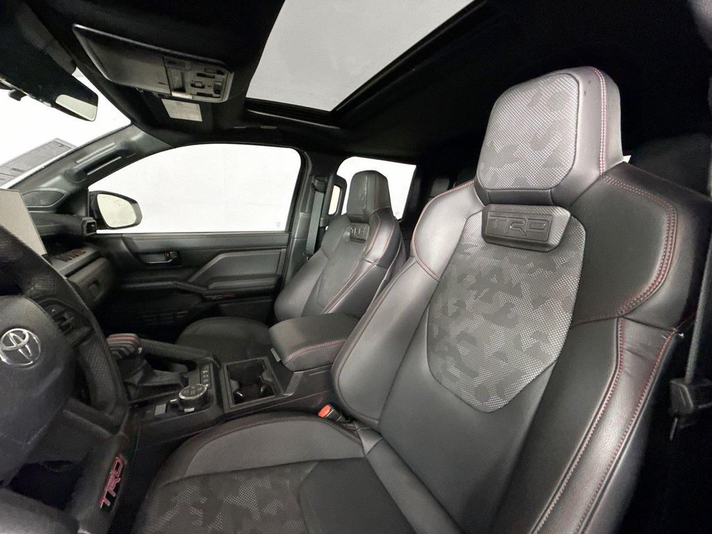 صورة 3 لـ 2024 Toyota TACOMA HYBRID TRD PRO