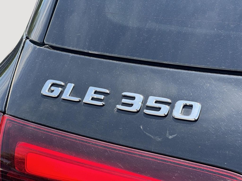 صورة 10 لـ 2025 Mercedes-BENZ GLE