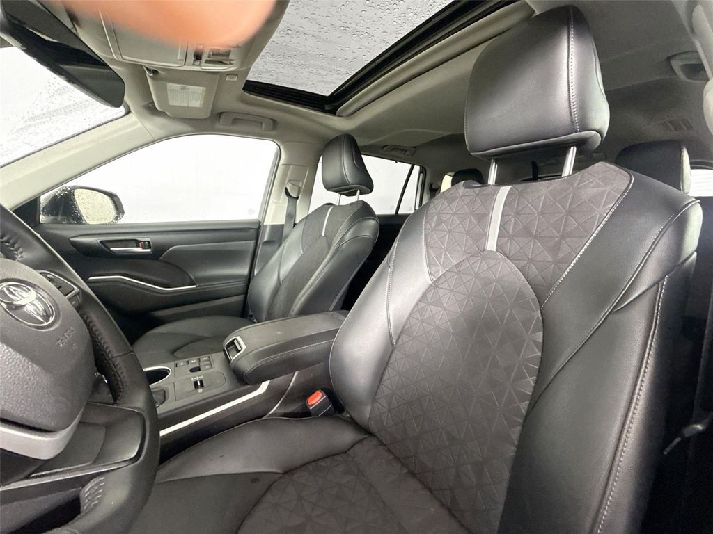 TOYOTA HIGHLANDER - 3