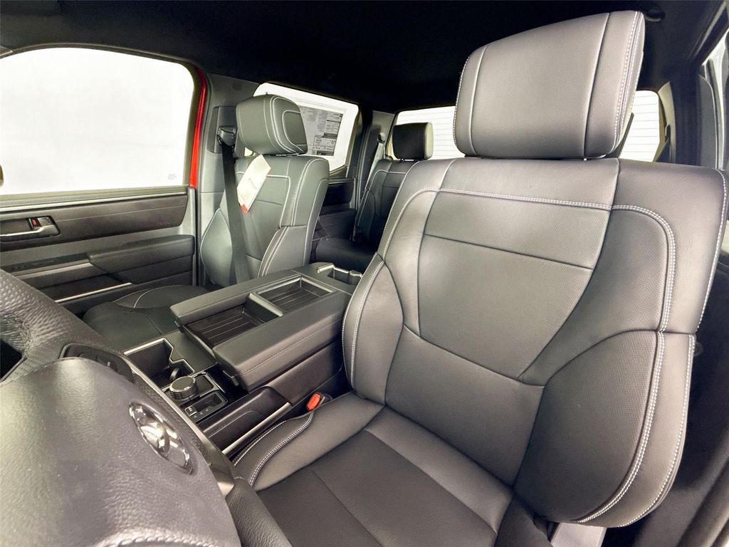صورة 3 لـ 2026 Toyota TUNDRA SR5