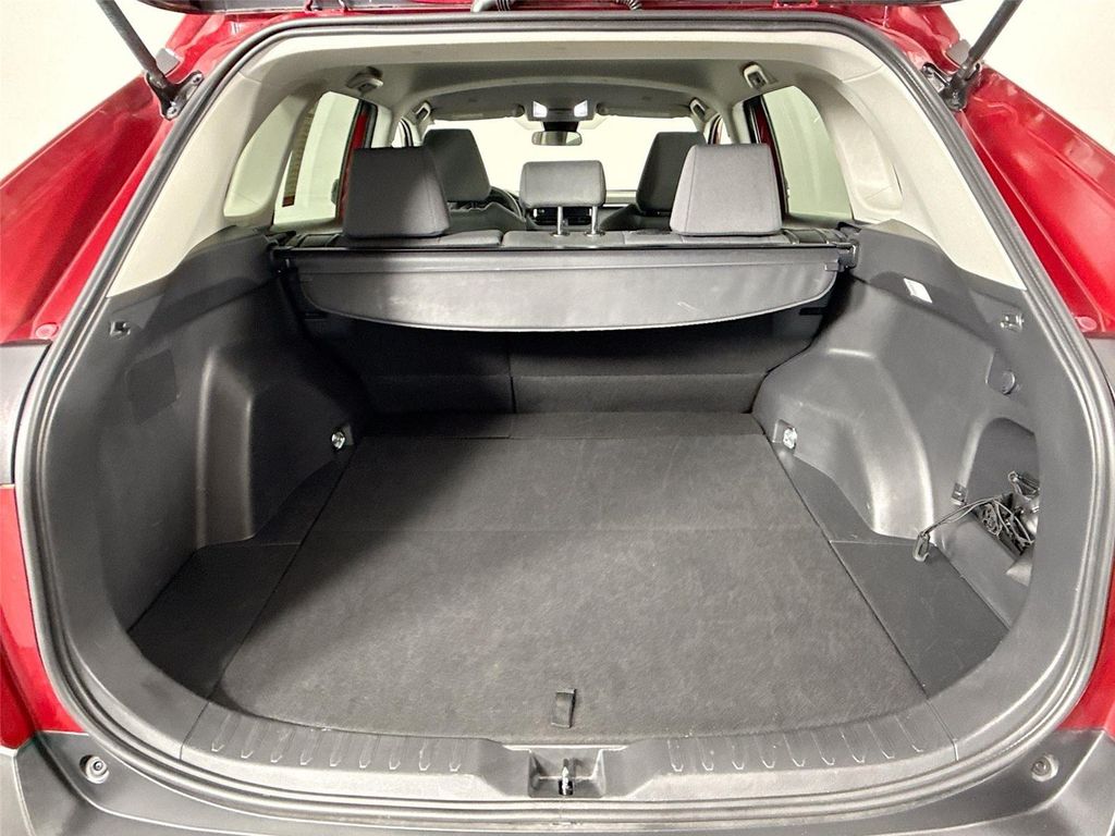 2025 Toyota RAV4 XLE 缩略图 38