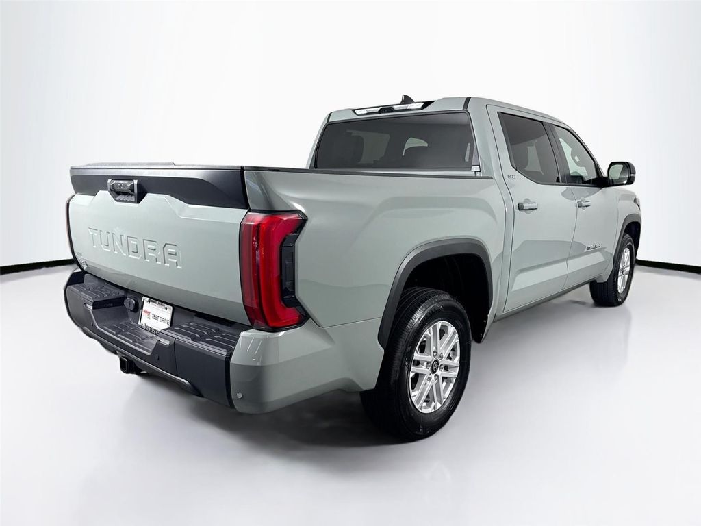 2025 Toyota TUNDRA SR5 照片 2