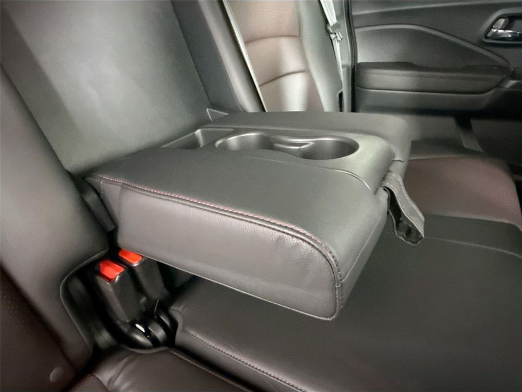 صورة مصغرة 38 لـ 2025 Honda RIDGELINE BLACK