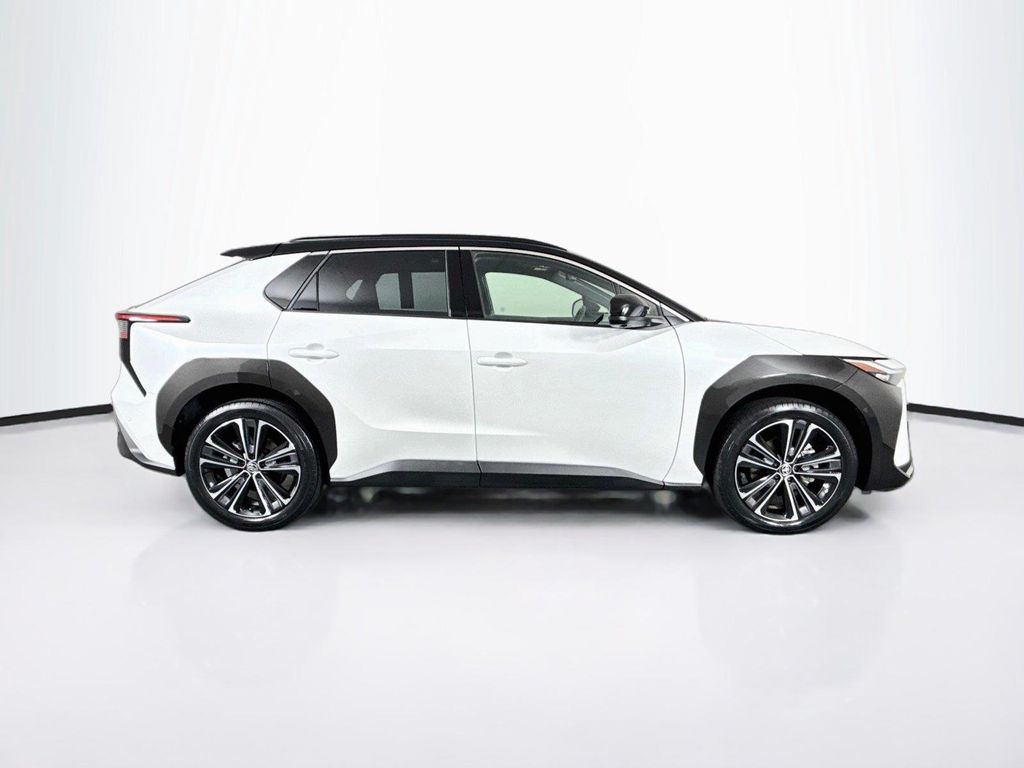 2024 Toyota BZ4X LIMITED 缩略图 11